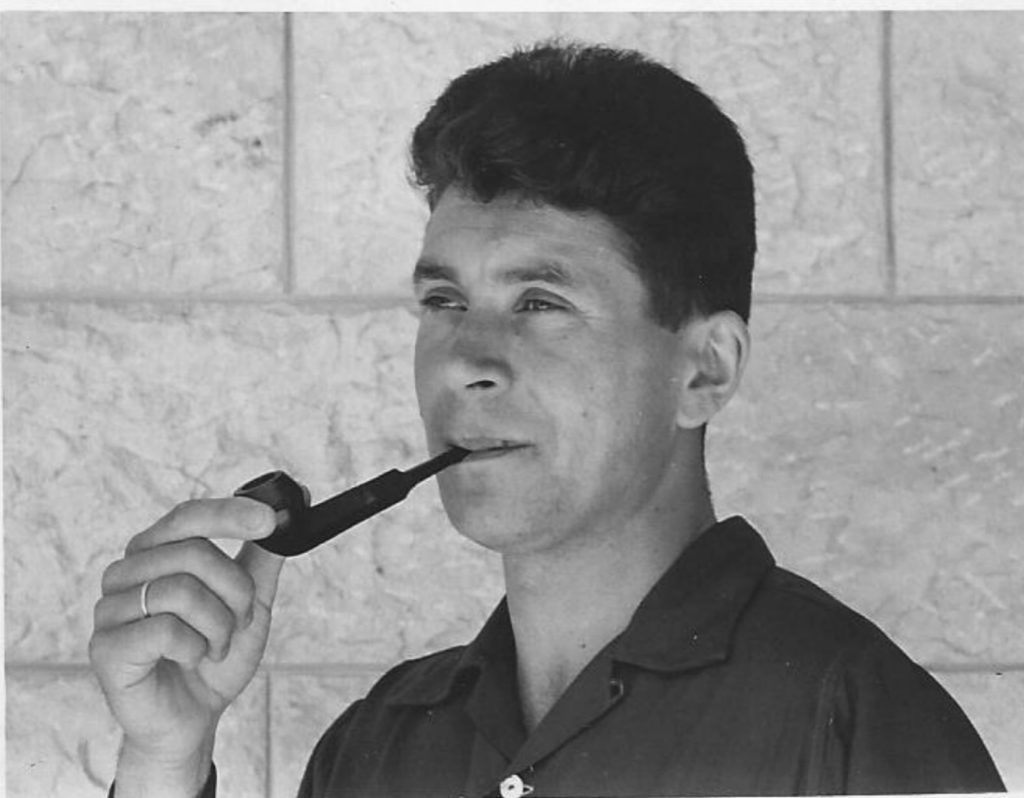 Shlomo Biezunski smoking pipe in Israel